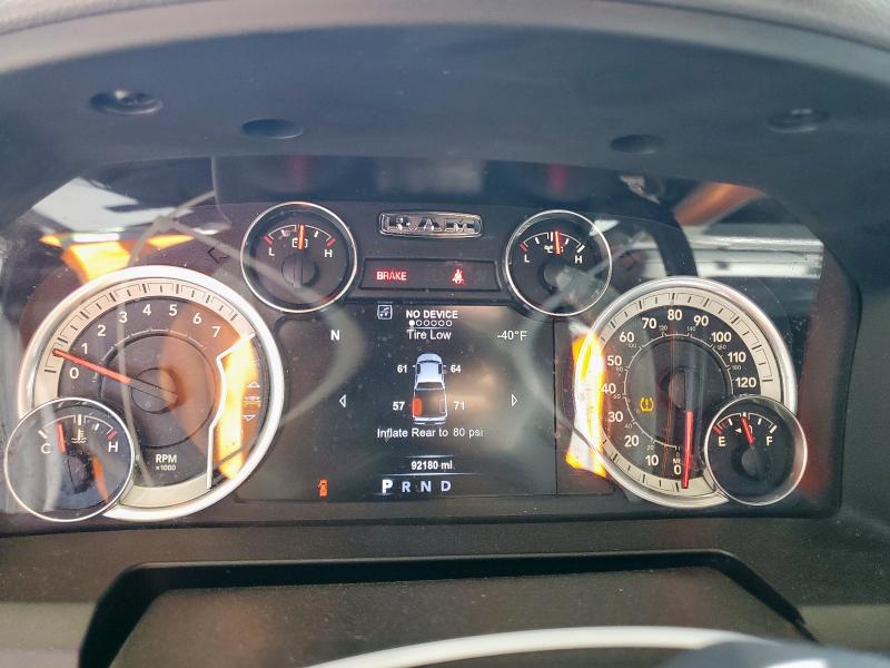 3C6UR5DJ8HG558944 - 2017 RAM 2500 SLT 灰色 照片 9