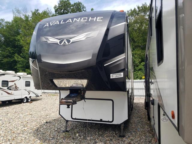 4YDF37821ME760900 - 2021 KEYSTONE AVALANCHE თეთრი ფოტო 2