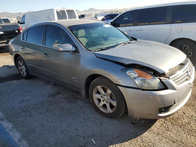 1N4CL21E57C217780 - 2007 NISSAN ALTIMA HYBRID SILVER photo 4