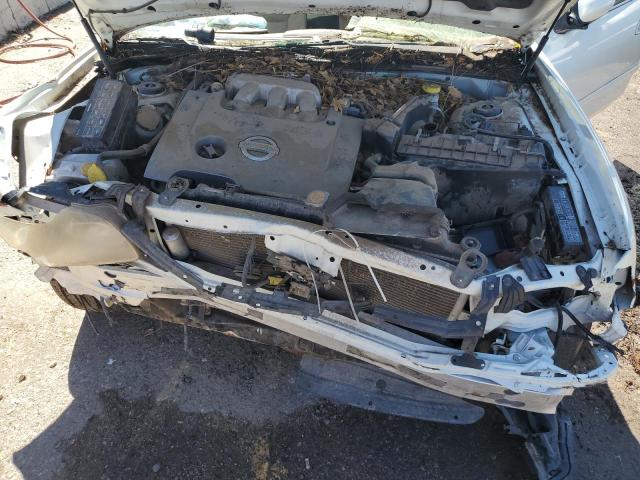 JN1DA31D62T410629 - 2002 NISSAN MAXIMA GLE WHITE photo 11