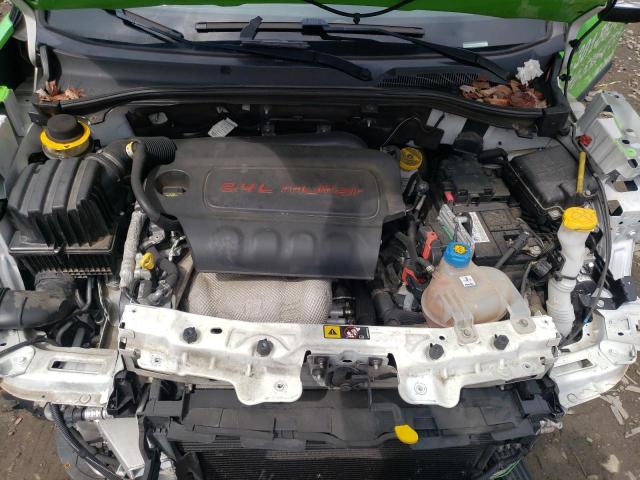 ZFBERFBB4H6G59792 - 2017 RAM PROMASTER SLT 绿色 照片 9