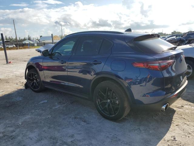ZASPAJAN1M7D01103 - 2021 ALFA ROMEO STELVIO SPORT Blau Foto 2