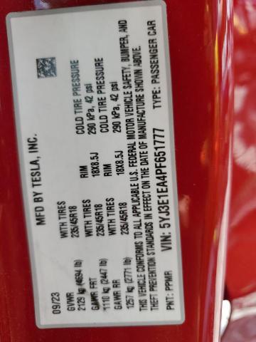 5YJ3E1EA4PF651777 - 2023 TESLA MODEL 3 Rot Foto 12