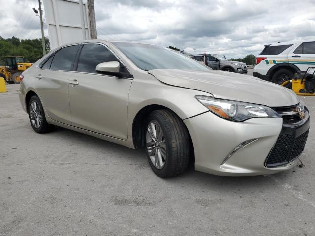 4T1BF1FK2GU125375 - 2016 TOYOTA CAMRY LE 金色 照片 4