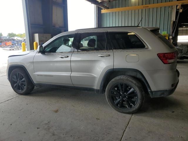 1C4RJFAG0DC519721 - 2013 JEEP GRAND CHER LAREDO SILVER photo 2