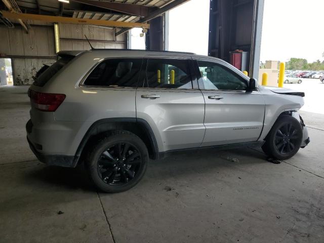 1C4RJFAG0DC519721 - 2013 JEEP GRAND CHER LAREDO SILVER photo 3