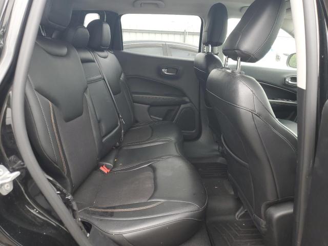 3C4NJDBB0JT112861 - 2018 JEEP COMPASS LATITUDE Czarny zdjęcie 11