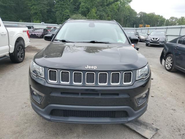 3C4NJDBB0JT112861 - 2018 JEEP COMPASS LATITUDE Czarny zdjęcie 5
