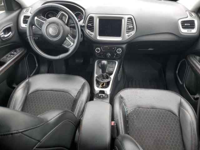 3C4NJDBB0JT112861 - 2018 JEEP COMPASS LATITUDE Czarny zdjęcie 8