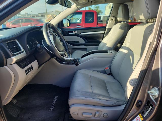 5TDKZRFH3JS547262 - 2018 TOYOTA HIGHLANDER SE Grau Foto 7