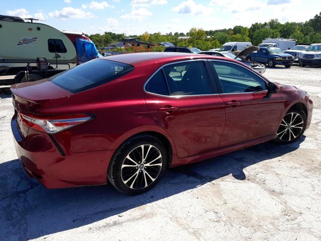 4T1B11HK4JU626643 - 2018 TOYOTA CAMRY L RED photo 3