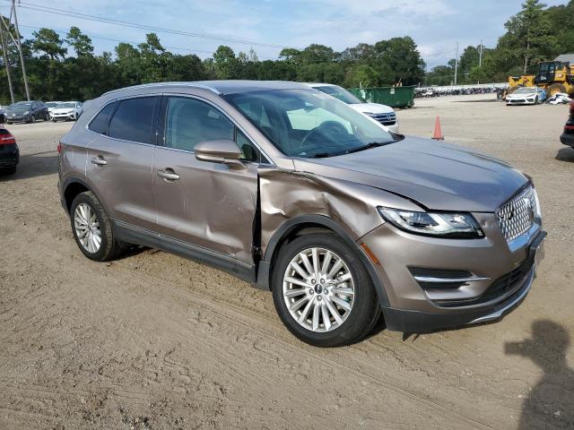 5LMCJ1C95KUL09204 - 2019 LINCOLN MKC BLACK photo 4