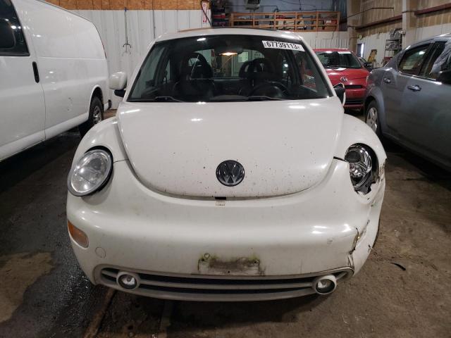 3VWDD21C2YM441726 - 2000 VOLKSWAGEN NEW BEETLE GLX თეთრი ფოტო 5