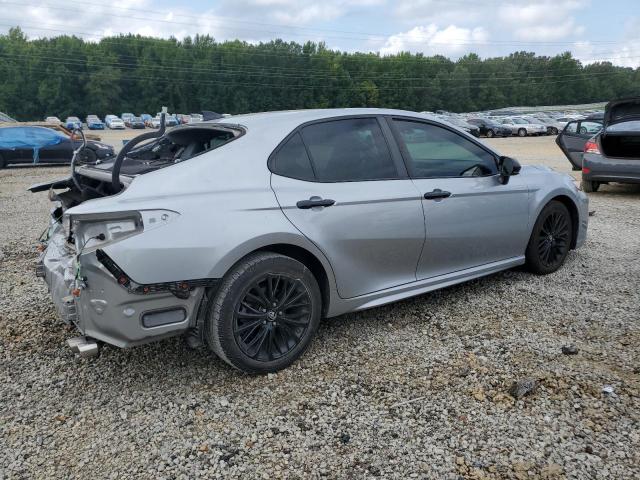 4T1B11HK2KU243303 - 2019 TOYOTA CAMRY L 银色 照片 3