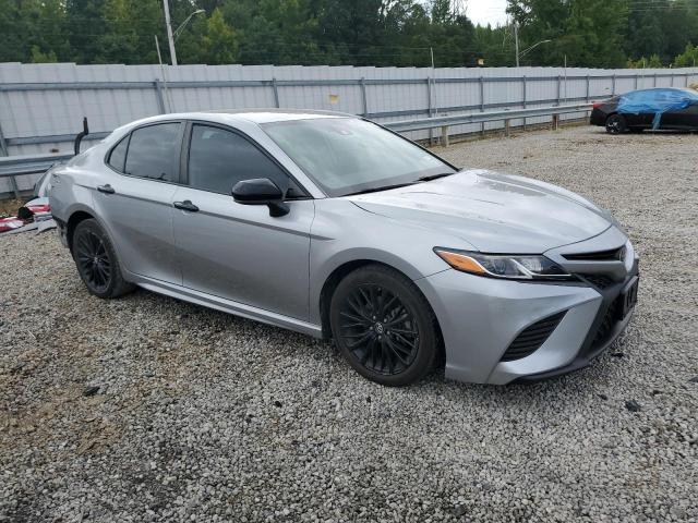 4T1B11HK2KU243303 - 2019 TOYOTA CAMRY L 银色 照片 4