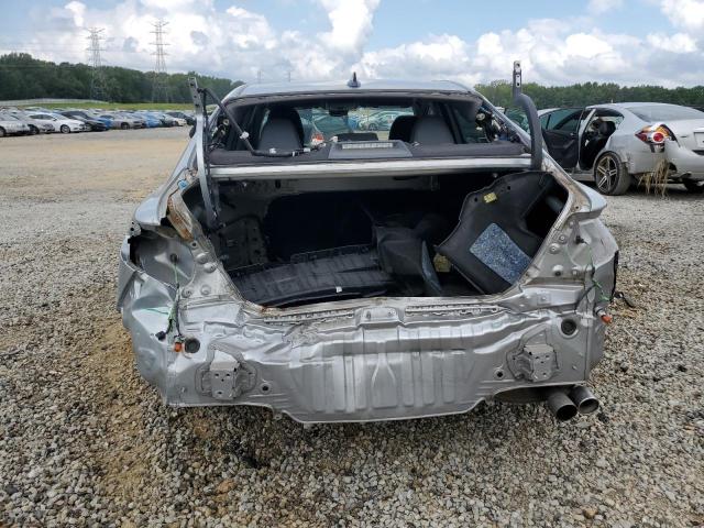 4T1B11HK2KU243303 - 2019 TOYOTA CAMRY L 银色 照片 6