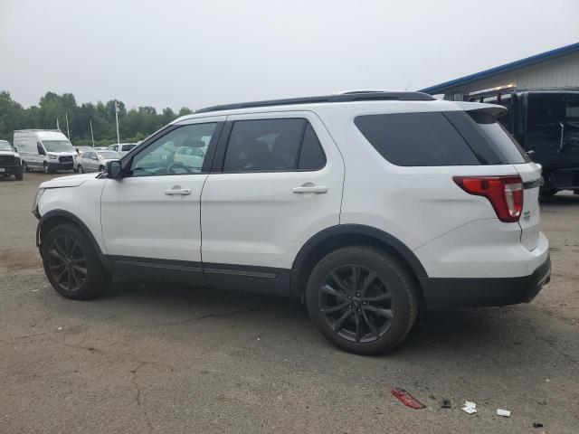 1FM5K8D85HGE40518 - 2017 FORD EXPLORER XLT WHITE photo 2