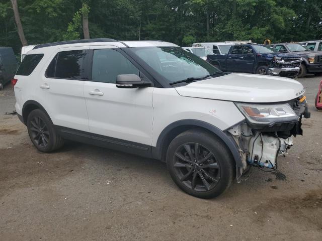 1FM5K8D85HGE40518 - 2017 FORD EXPLORER XLT WHITE photo 4