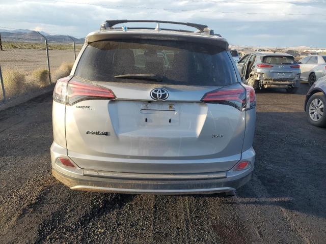 2T3WFREV0JW443439 - 2018 TOYOTA RAV4 ADVENTURE SILVER photo 6