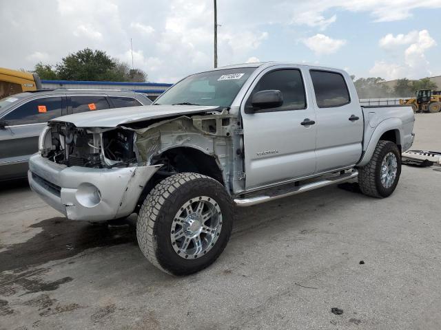 5TFJU4GN1BX006210 - 2011 TOYOTA TACOMA DOUBLE CAB PRERUNNER SILVER photo 1