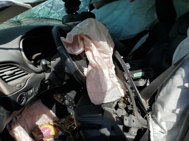 1C4PJMCS0GW333743 - 2016 JEEP CHEROKEE LATITUDE BLUE photo 7