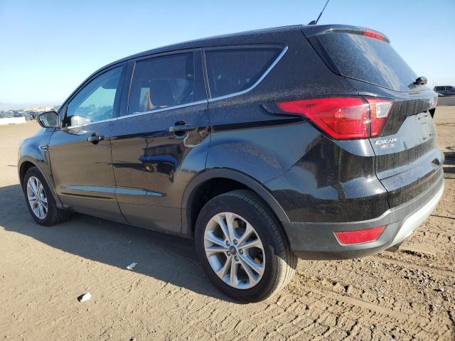 1FMCU0GD1KUA07895 - 2019 FORD ESCAPE SE Қара фото 2