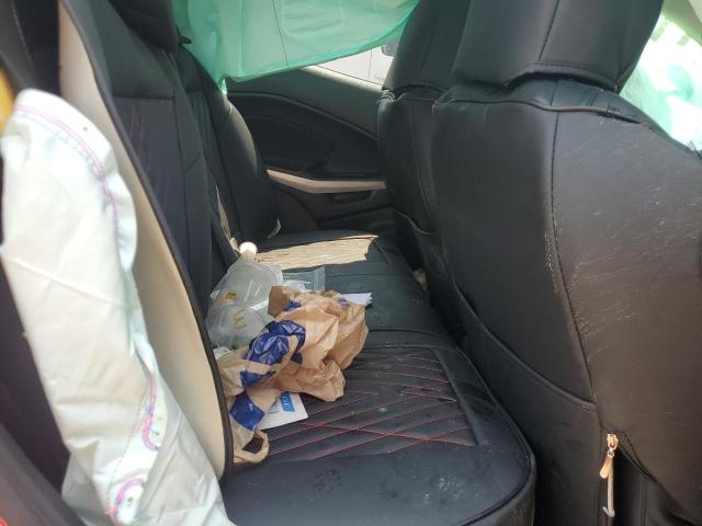 MAJ6P1UL1JC215702 - 2018 FORD ECOSPORT SE Красный фото 10