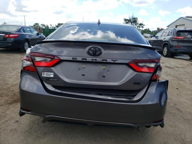 4T1G11AKXPU727887 - 2023 TOYOTA CAMRY SE NIGHT SHADE GRAY photo 6