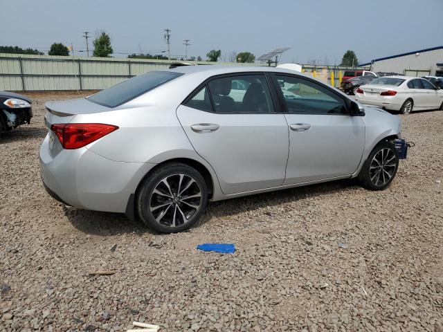 2T1BURHE6KC125921 - 2019 TOYOTA COROLLA L ვერცხლისფერი ფოტო 3