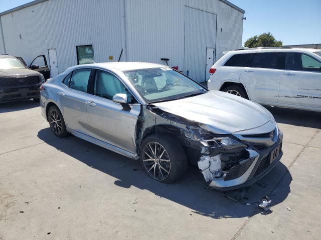 4T1G11AK9PU825079 - 2023 TOYOTA CAMRY SE NIGHT SHADE SILVER photo 4