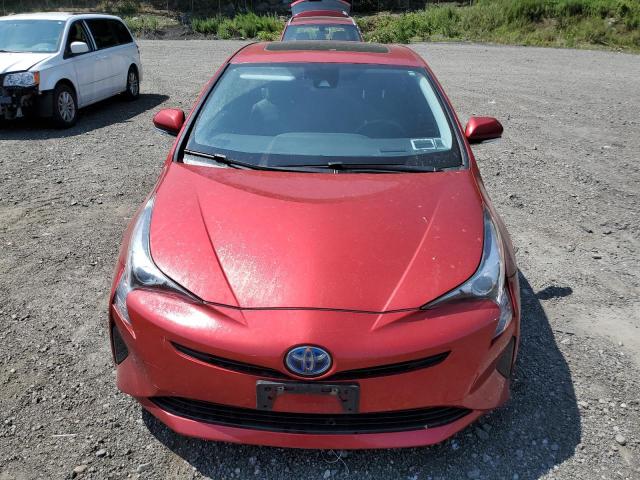JTDKARFU8H3533017 - 2017 TOYOTA PRIUS RED photo 5