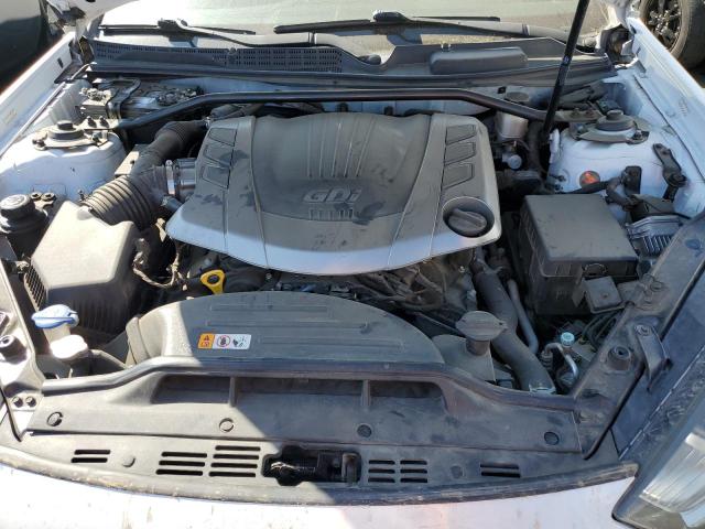 KMHHU6KJ7FU129639 - 2015 HYUNDAI GENESIS CO 3.8L WHITE photo 11