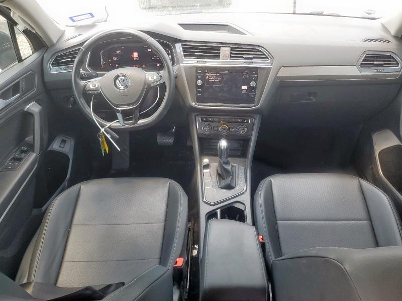 3VV3B7AX3KM105158 - 2019 VOLKSWAGEN TIGUAN SE 灰色 照片 8