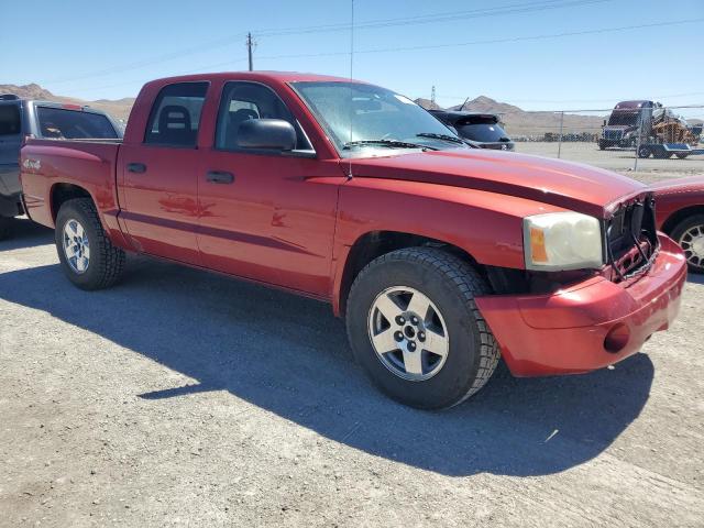 1D7HW48N76S508915 - 2006 DODGE DAKOTA QUAD SLT RED photo 4