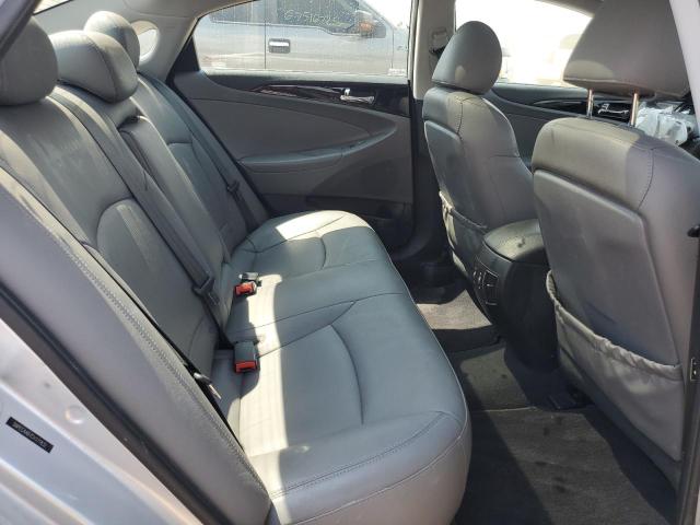 5NPEC4AB7CH371832 - 2012 HYUNDAI SONATA SE SILVER photo 10