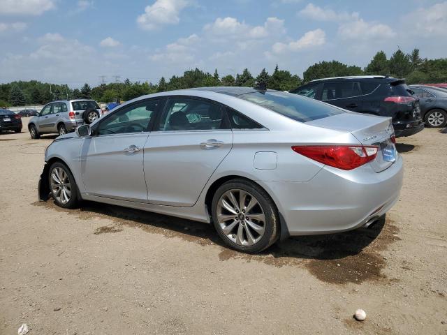 5NPEC4AB7CH371832 - 2012 HYUNDAI SONATA SE SILVER photo 2