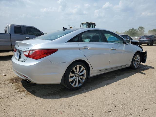 5NPEC4AB7CH371832 - 2012 HYUNDAI SONATA SE SILVER photo 3