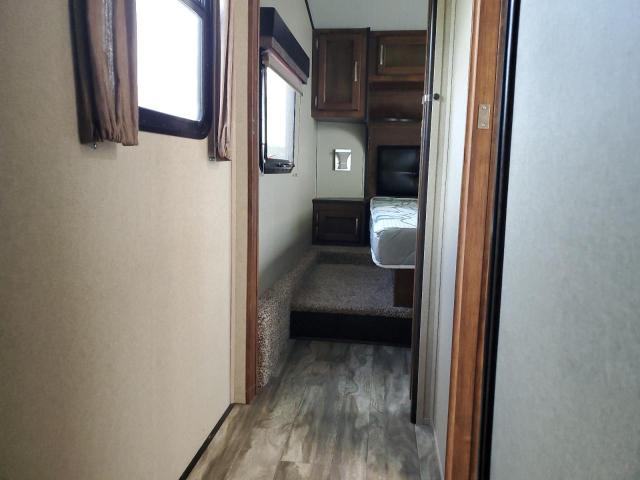 573FR2925J3406056 - 2018 GRAND DESI REFLECTION TWO TONE photo 5