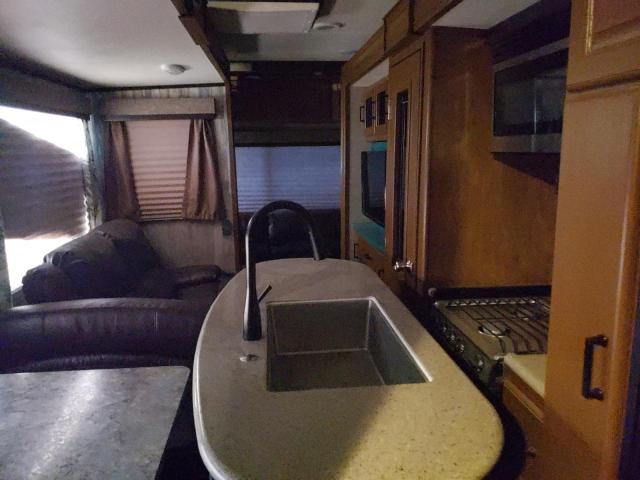 573TR3821H3310087 - 2017 GRAN REFLECTION TAN photo 6