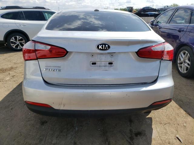 KNAFX4A66F5397755 - 2015 KIA FORTE LX SILVER photo 6