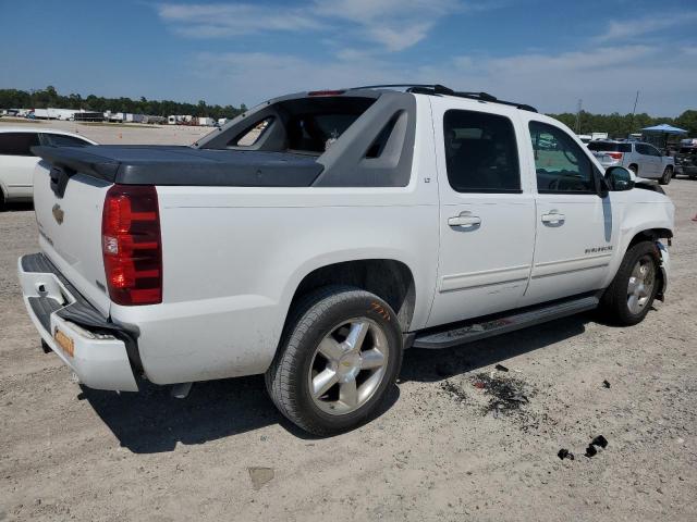 3GNMCFE06BG315928 - 2011 CHEVROLET AVALANCHE LT WHITE photo 3