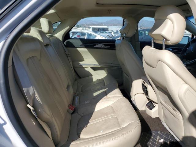 3LN6L2J94FR614712 - 2015 LINCOLN MKZ WHITE photo 10