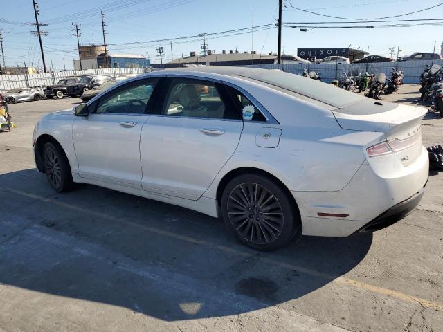 3LN6L2J94FR614712 - 2015 LINCOLN MKZ WHITE photo 2