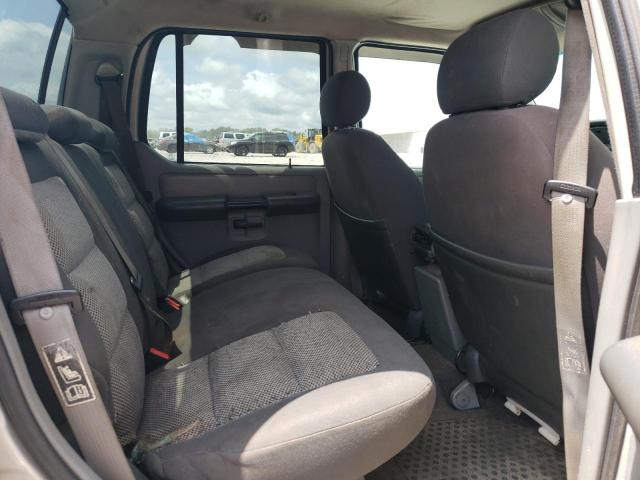 1FMZU67E63UC81875 - 2003 FORD EXPLORER S SILVER photo 10