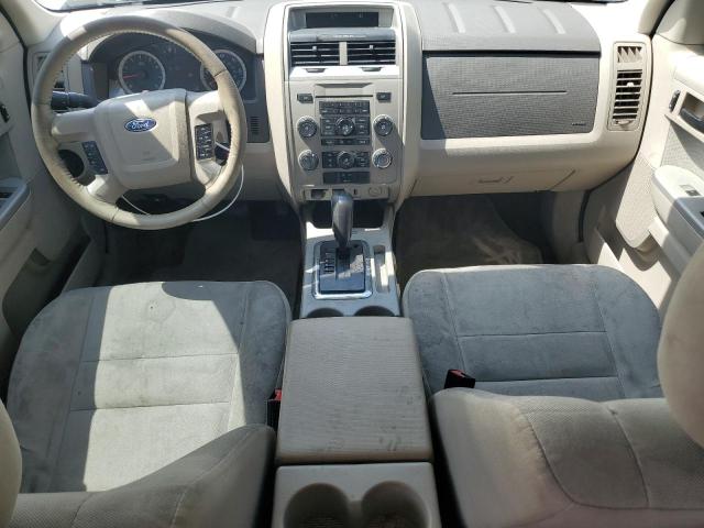 1FMCU0D70AKB64245 - 2010 FORD ESCAPE XLT SILVER photo 8