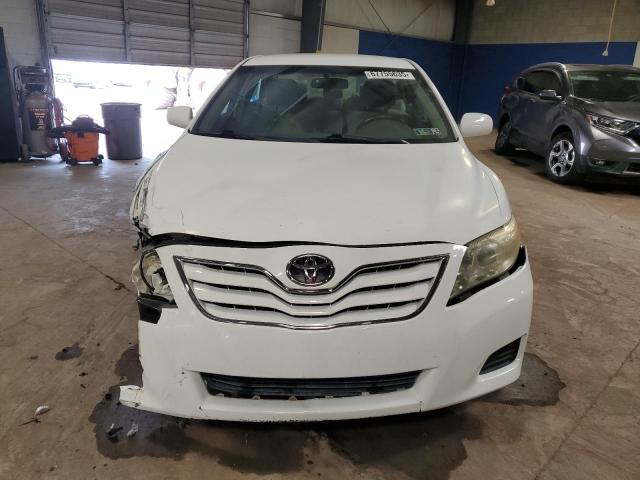 4T1BF3EK8BU646624 - 2011 TOYOTA CAMRY BASE 白色 照片 5