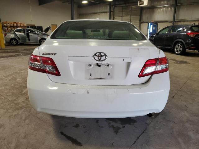 4T1BF3EK8BU646624 - 2011 TOYOTA CAMRY BASE 白色 照片 6
