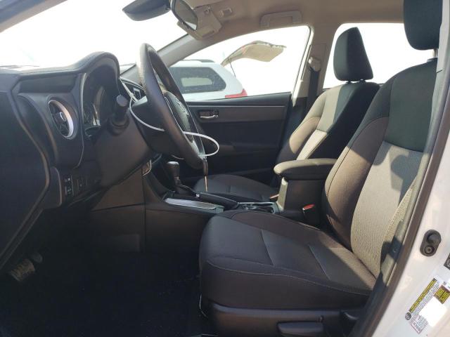 2T1BURHE9JC981633 - 2018 TOYOTA COROLLA L Ақ фото 7