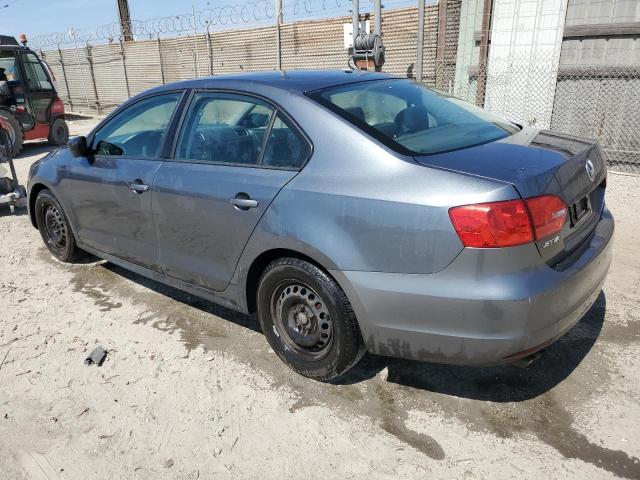 3VW2K7AJ7EM334613 - 2014 VOLKSWAGEN JETTA BASE GRAY photo 2