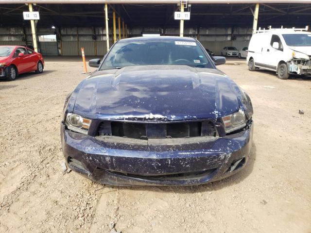 1ZVBP8AM6B5103687 - 2011 FORD MUSTANG BLUE photo 5